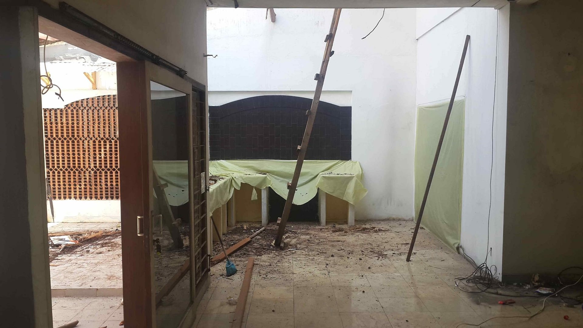 Perbaikan Atap Rumah di Permata Hijau, Jakarta | Jasa ...